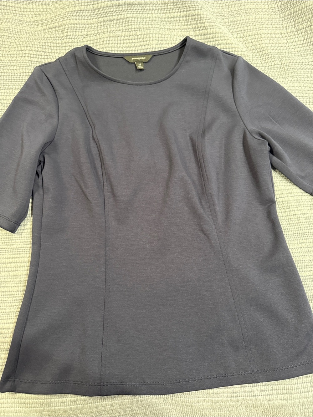 Banana Republic Women's Scuba fitted top NAVY sz Med